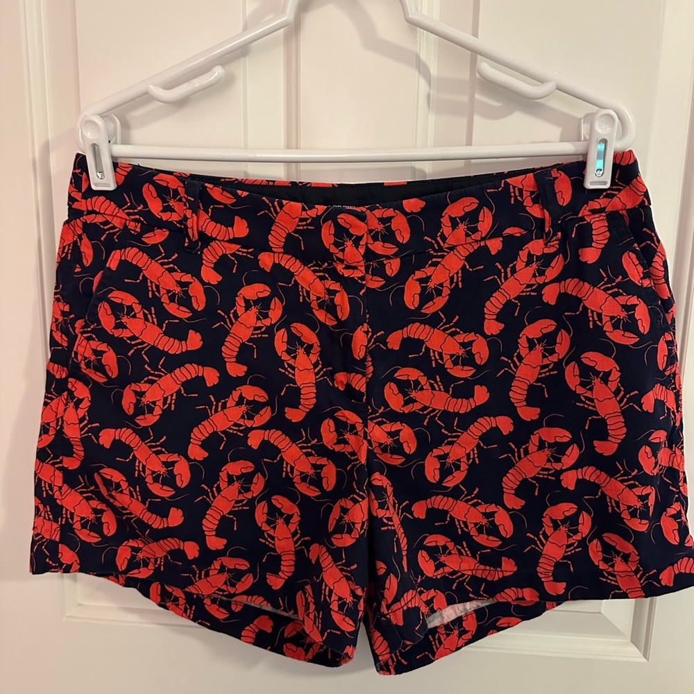 J Crew Factory women’s lobster shorts. Size 12. In like-new condition🦞